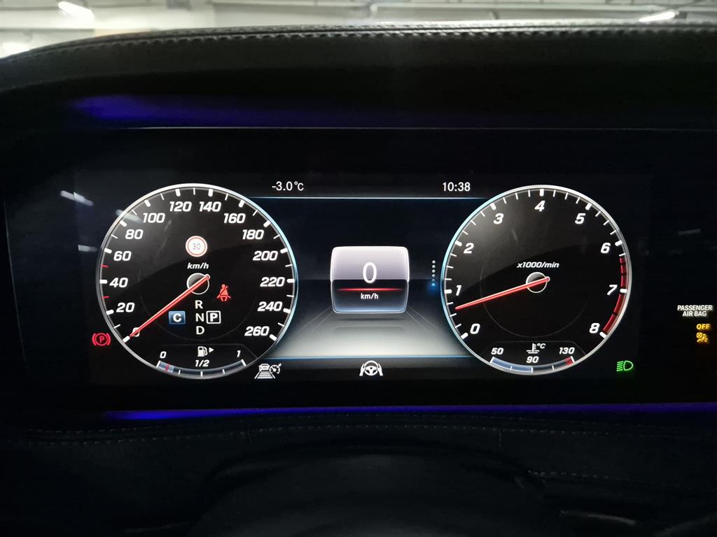 Mercedes Benz S Class - Vista 10