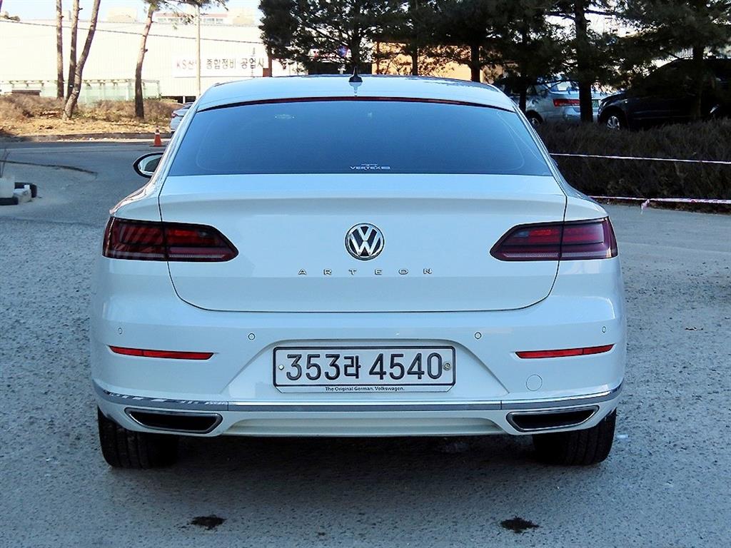 Volkswagen Arteon - Vista 4