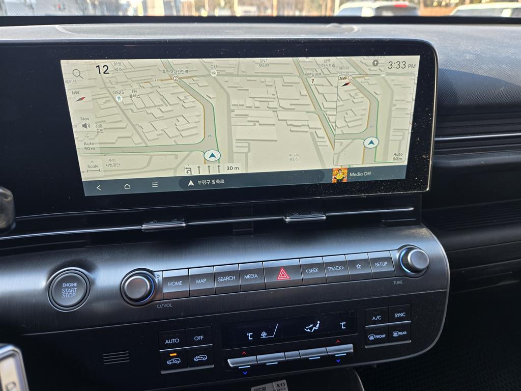 HYUNDAI Kona - Vista 7