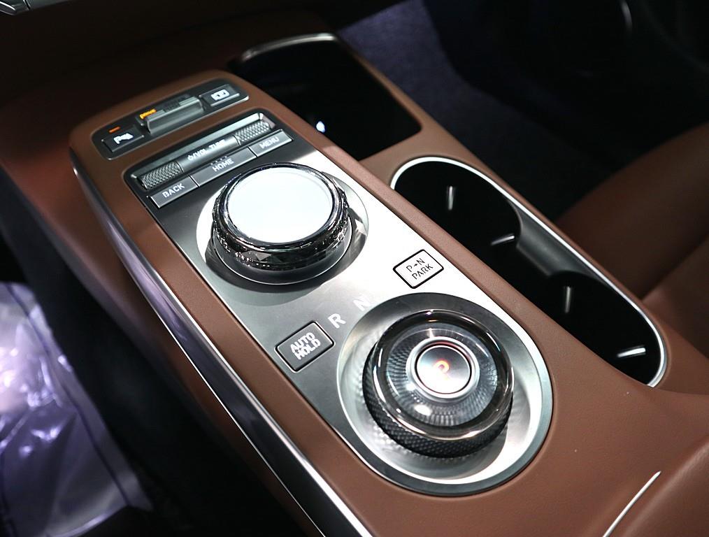 Genesis GV70 2024 Blanco - Importación desde Corea - HF Imports Iquique - Foto 14