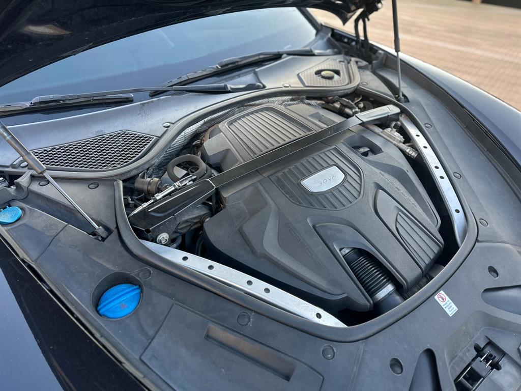 Porsche Panamera - Vista 5