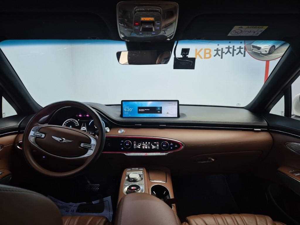 Genesis GV70 - Vista 7