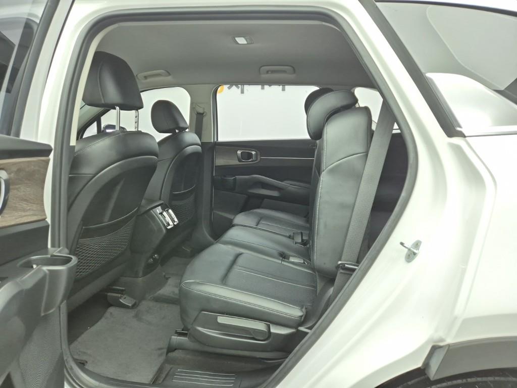 KIA Sorento - Vista 12