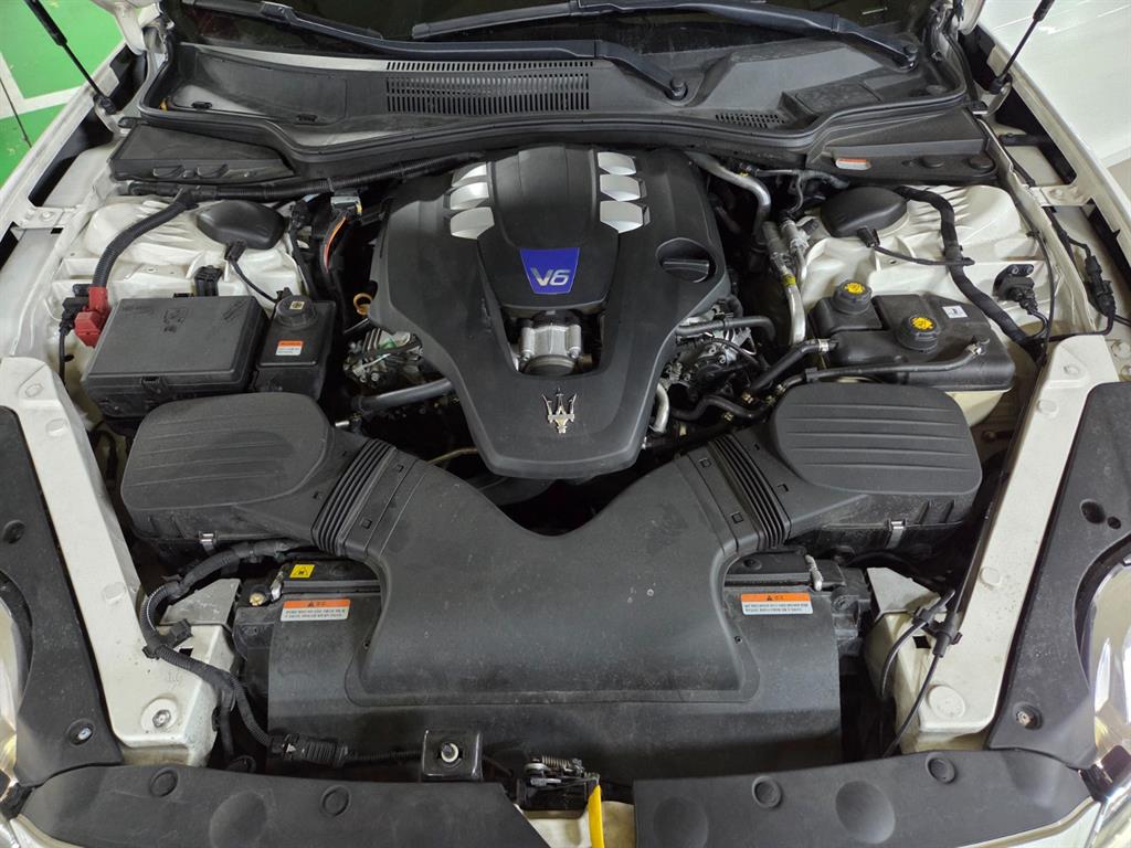 Maserati Quattroforte 2017 Blanco - Importación desde Corea - HF Imports Iquique - Foto 18