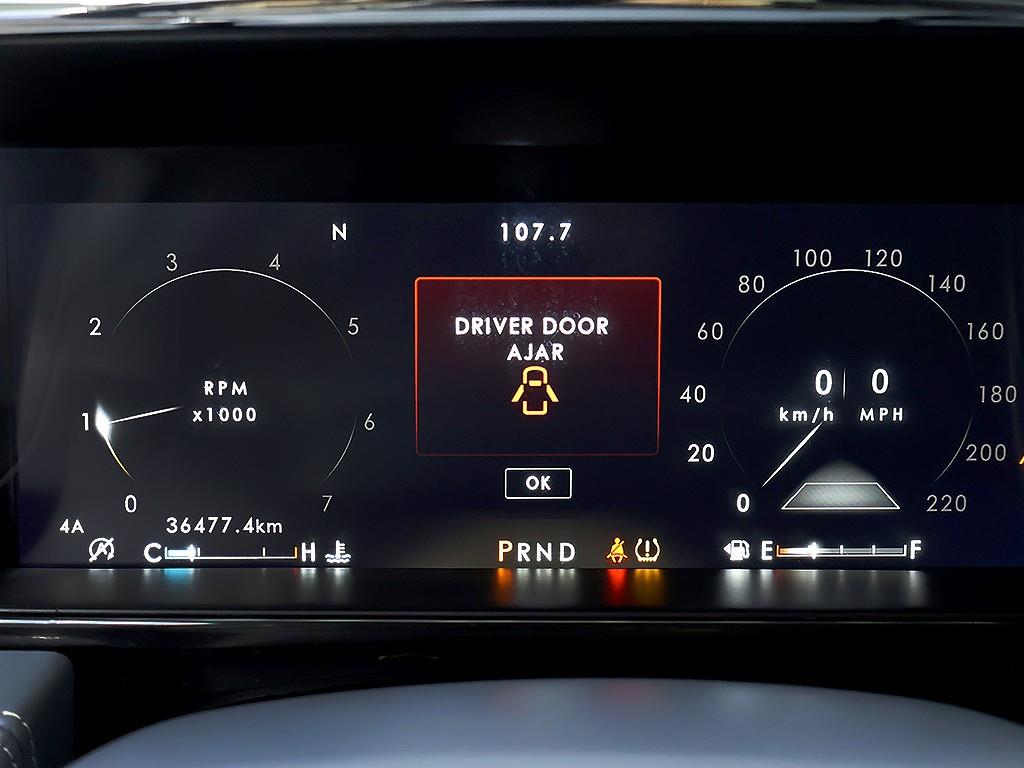 Lincoln Navigator - Vista 11