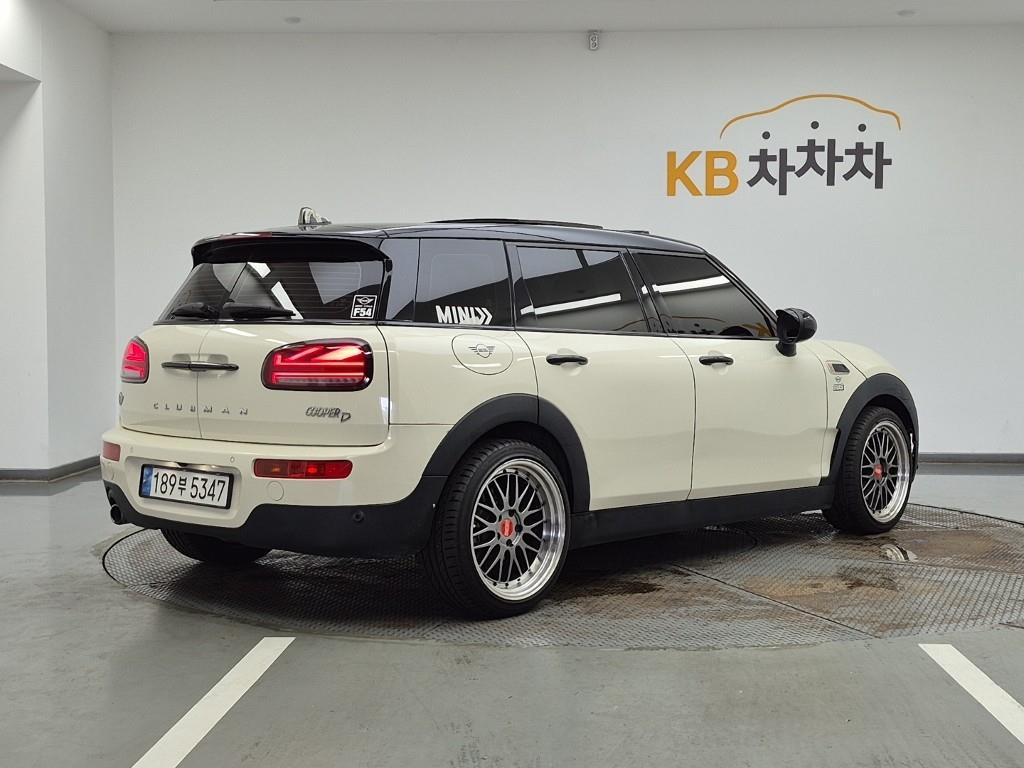 Mini Clubman - Vista 4