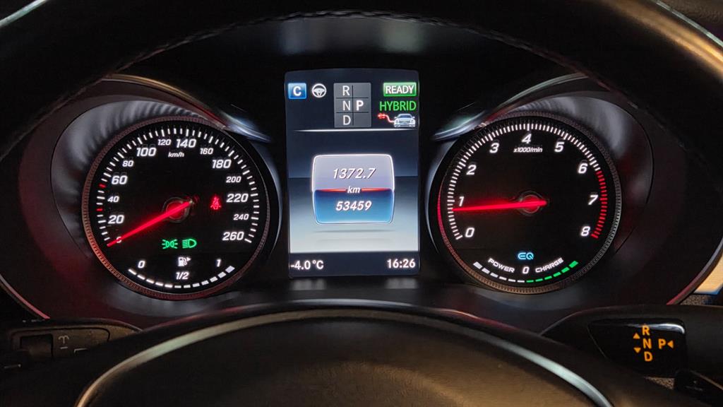 Mercedes Benz GLC Class - Vista 12