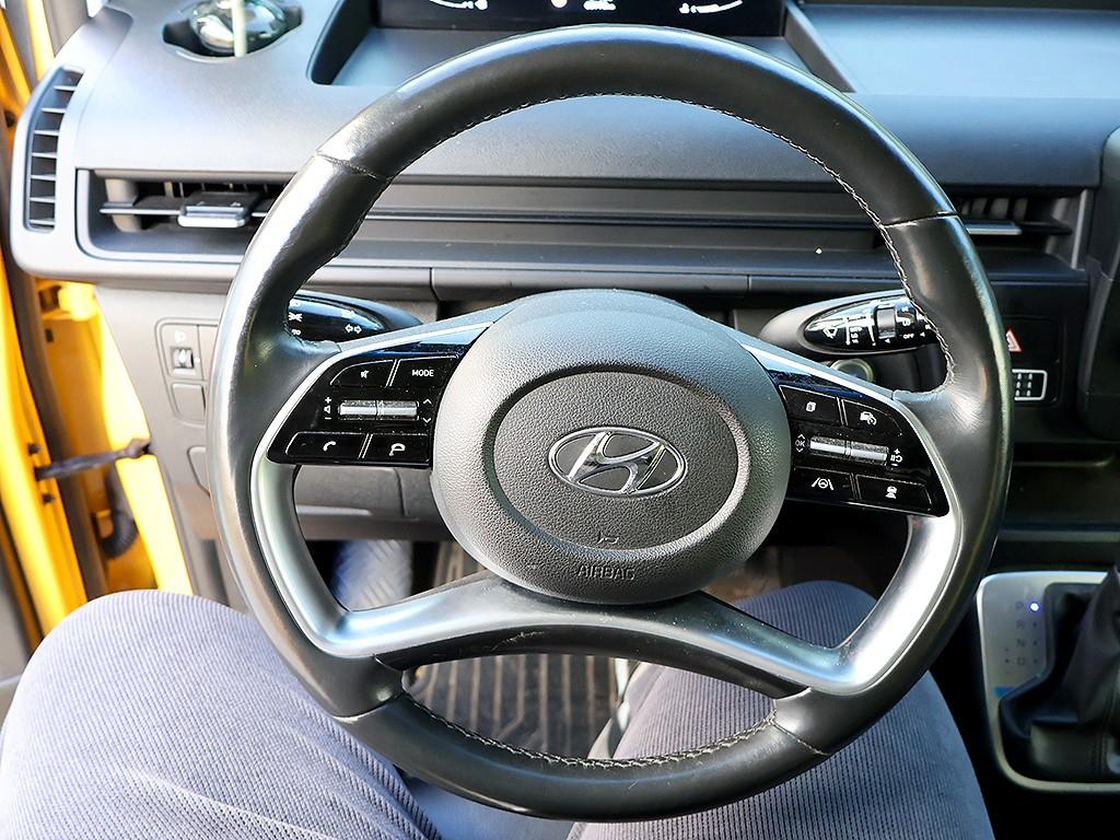 HYUNDAI Staria - Vista 11