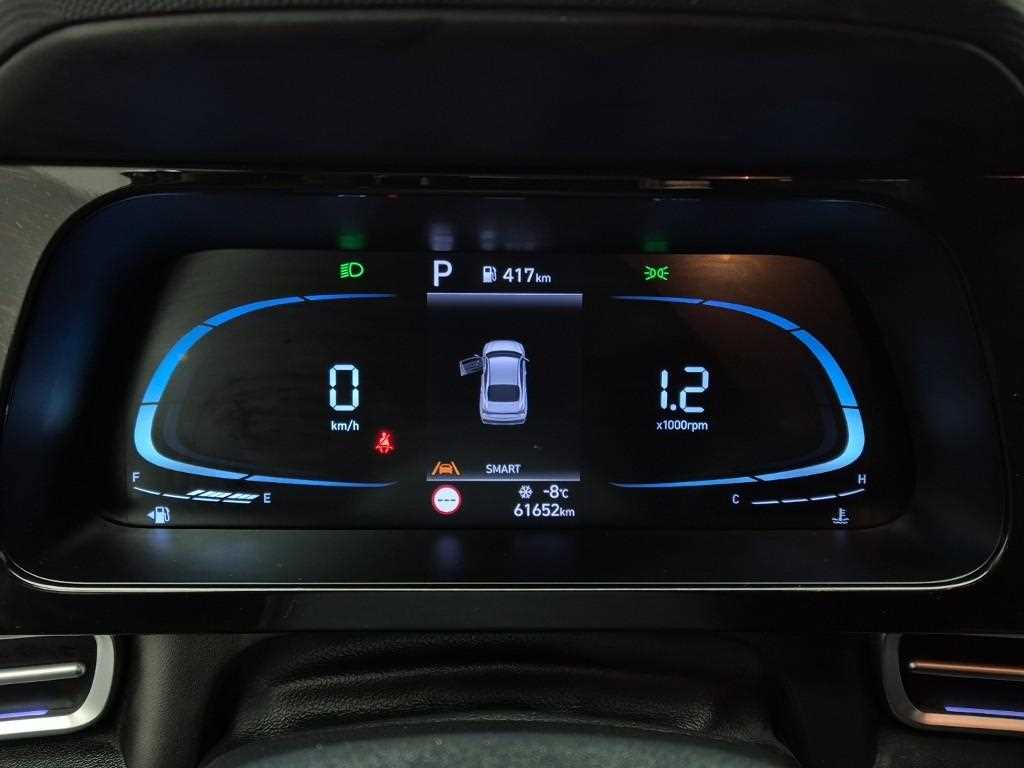 HYUNDAI Avante - Vista 6