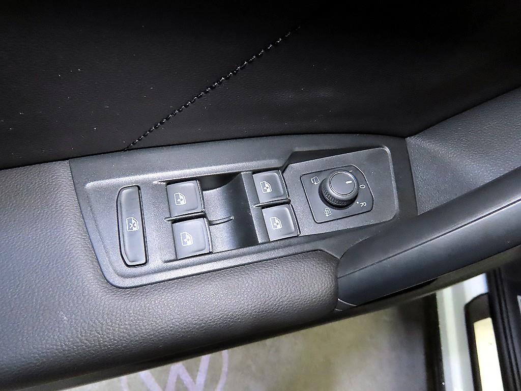 Volkswagen Tiguan 2023 Blanco - Importación desde Corea - HF Imports Iquique - Foto 13