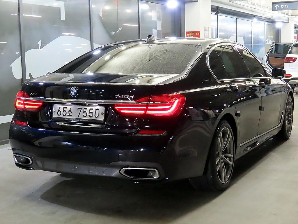 BMW 7 Series - Vista 4