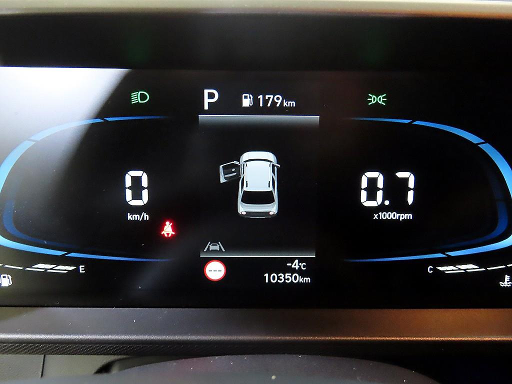 HYUNDAI Casper - Vista 9