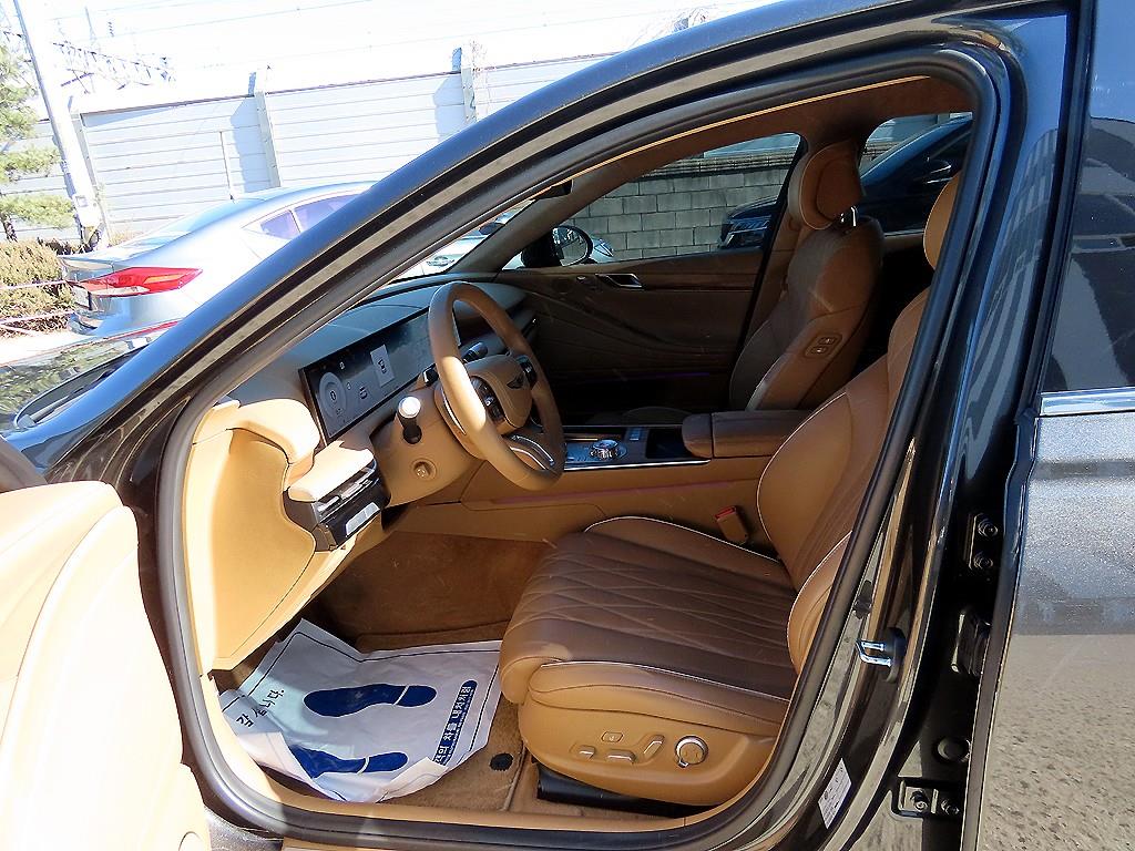 Genesis G80 - Vista 5