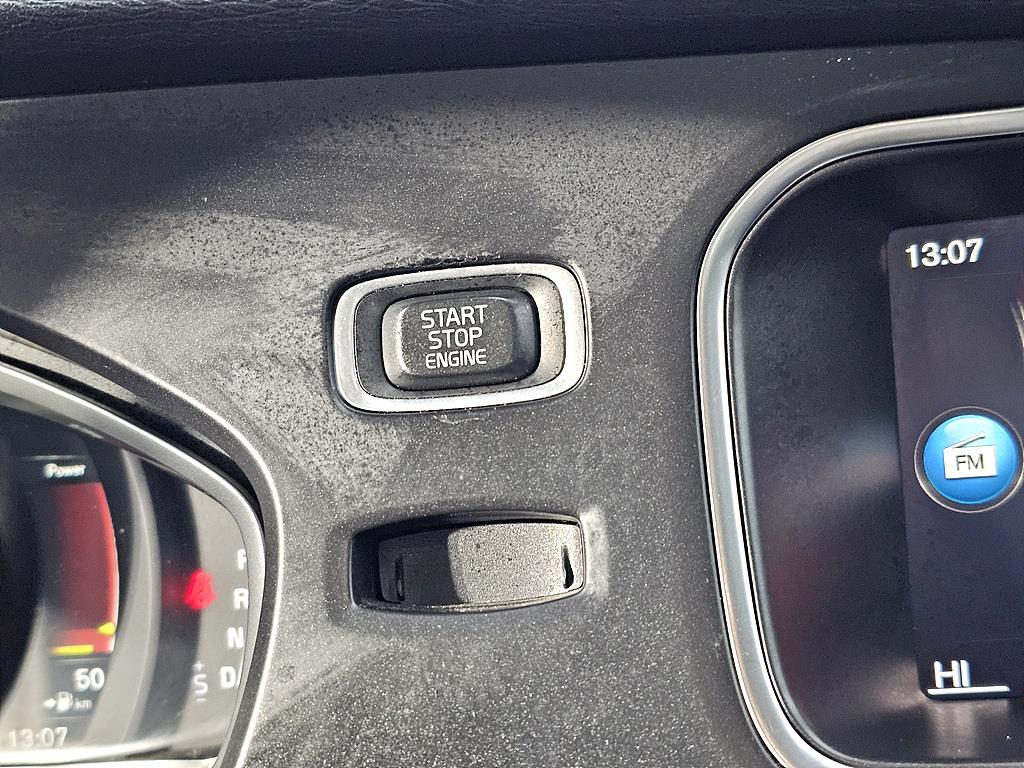 Volvo V40 2018 Gris - Importación desde Corea - HF Imports Iquique - Foto 13