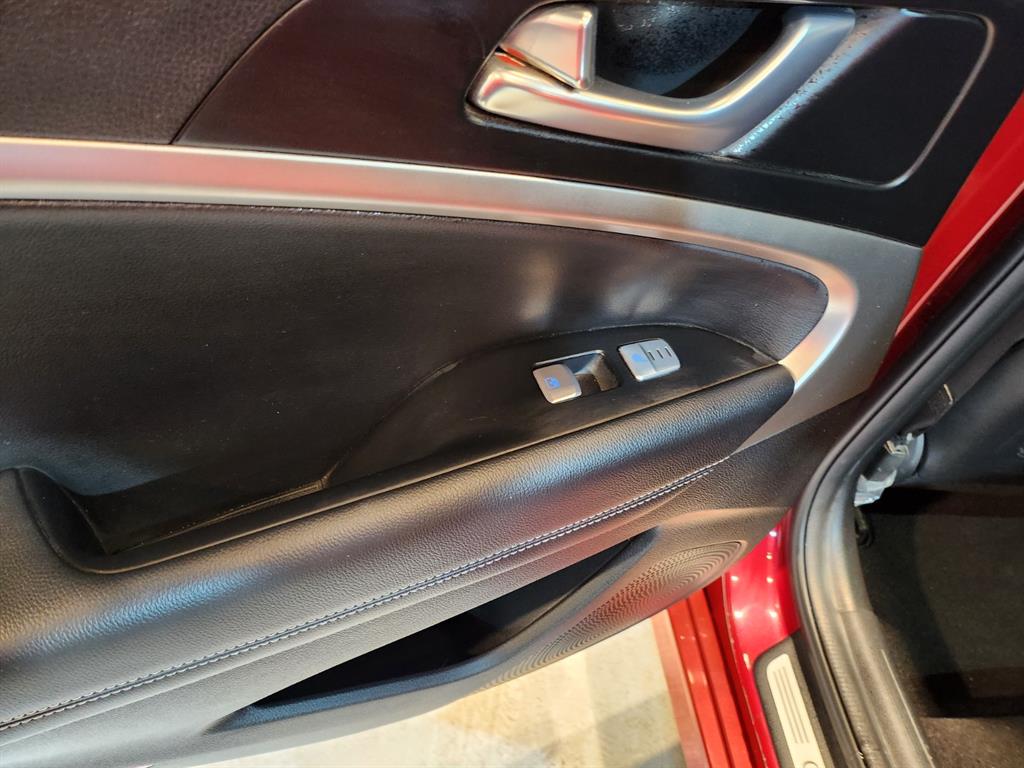 Genesis G70 - Vista 7