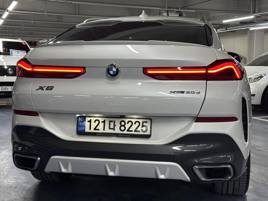 BMW X6 - Vista 4