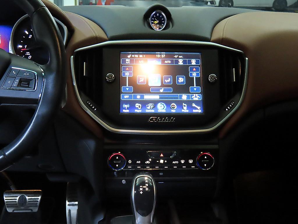 Maserati Ghibli - Vista 11