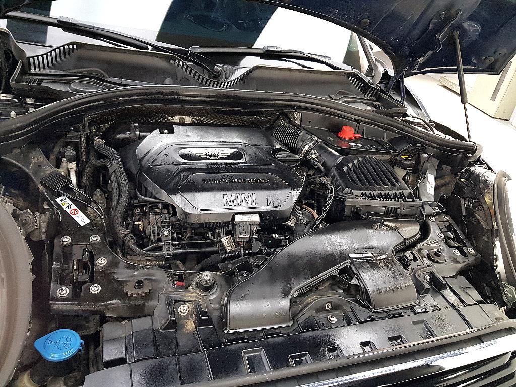 Mini Clubman - Vista 6