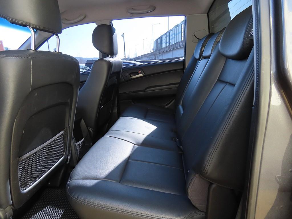 Ssangyong Korando - Vista 6