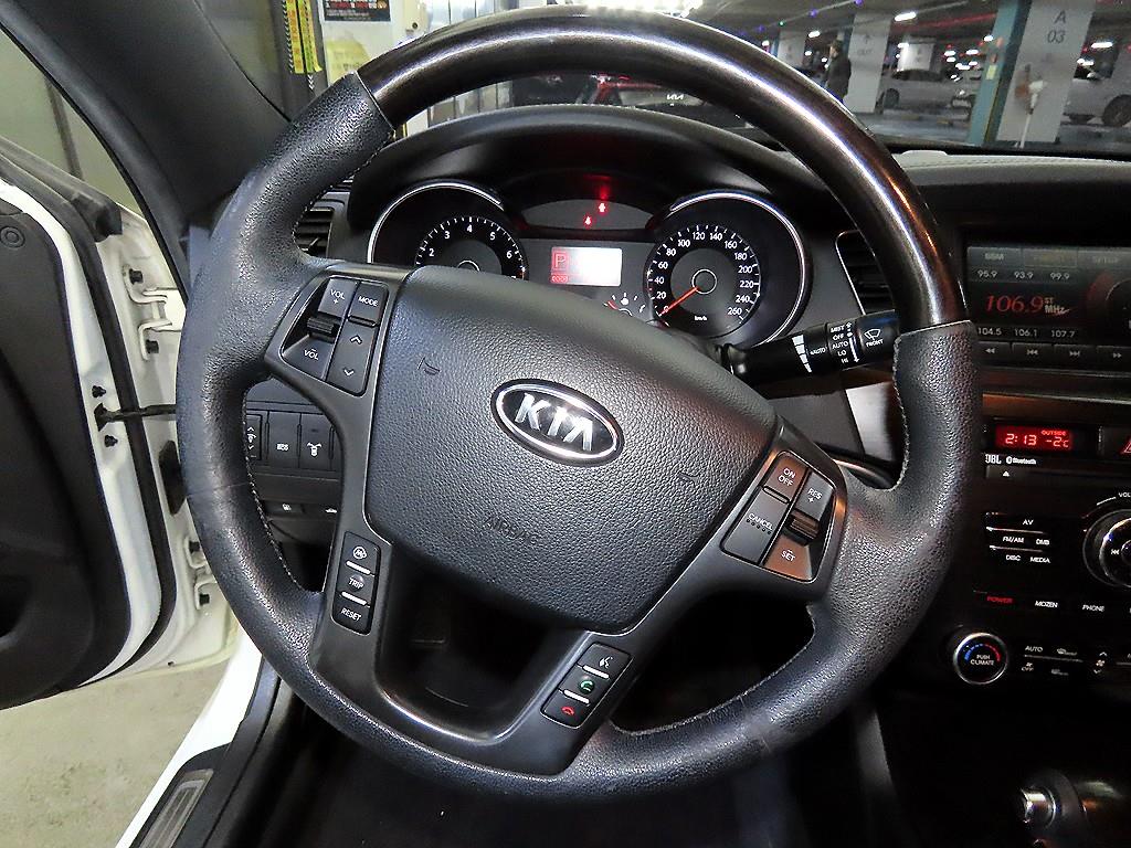 KIA K7 - Vista 8