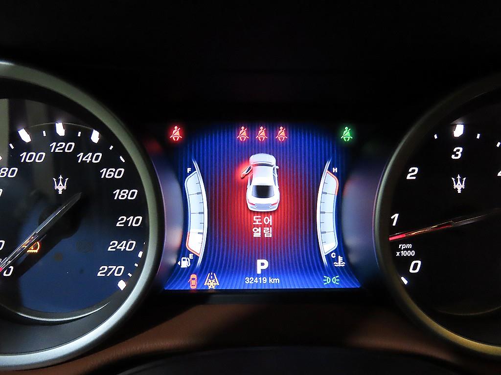 Maserati Ghibli - Vista 9