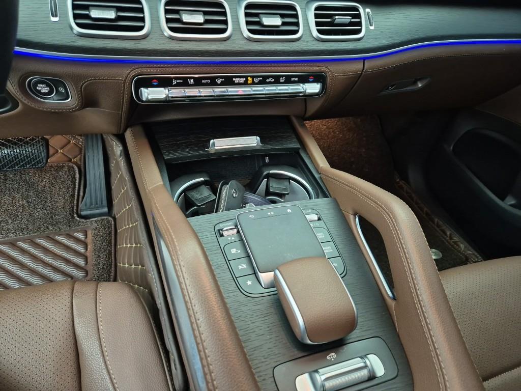 Mercedes Benz GLE Class - Vista 10