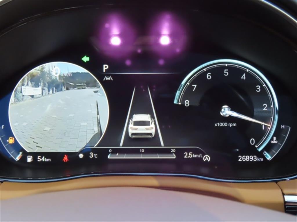 Genesis GV70 - Vista 9