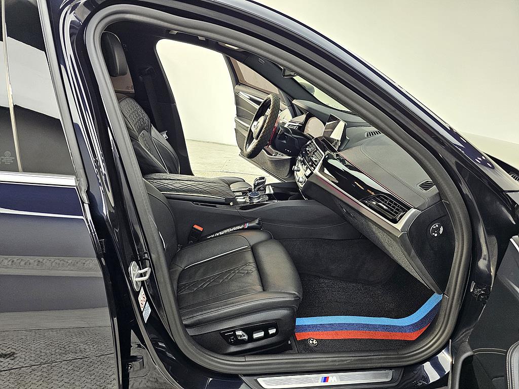 BMW 5 Series - Vista 11