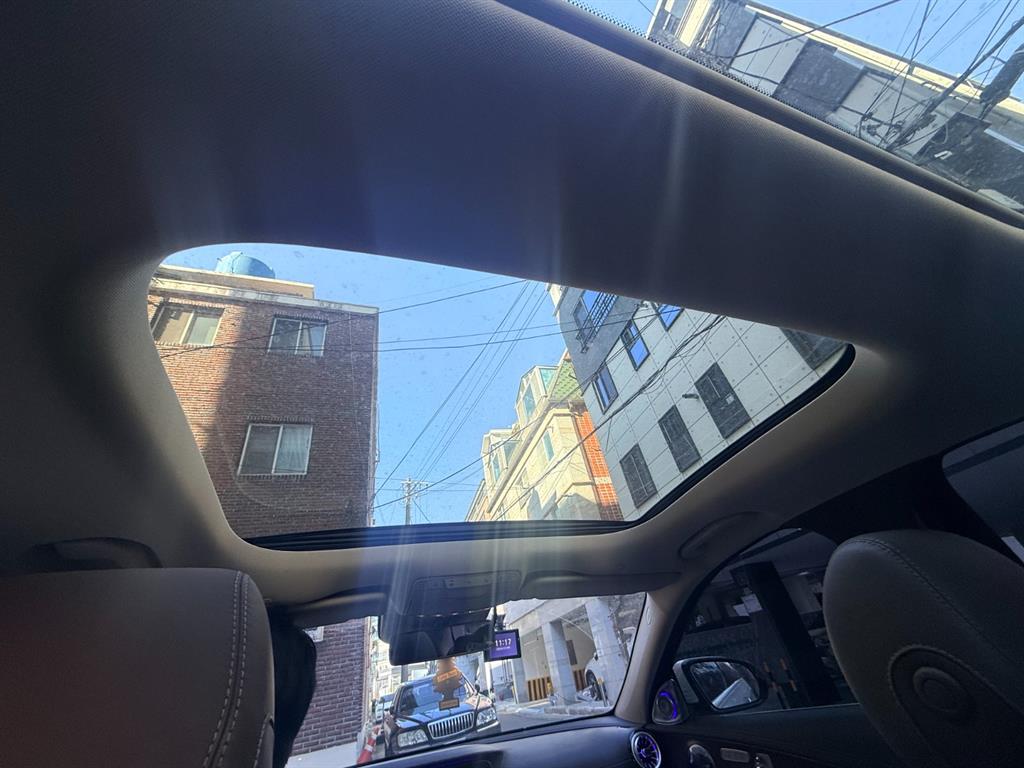 Mercedes Benz E class - Vista 5