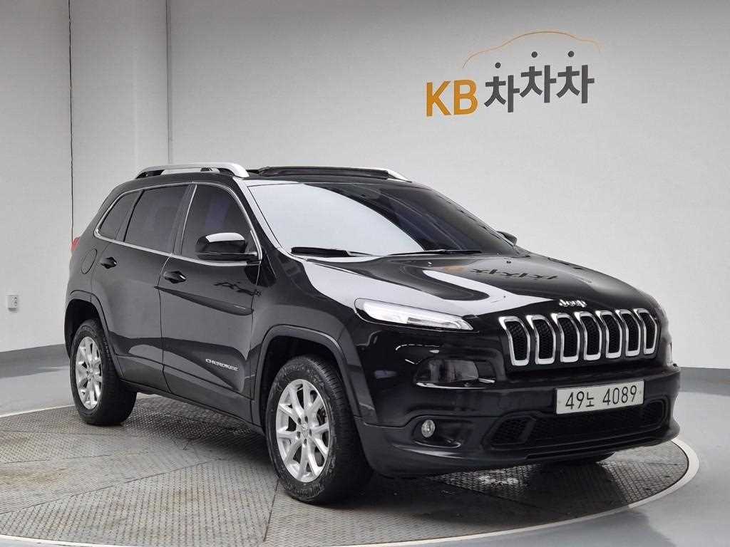 Jeep Cherokee - Vista 4