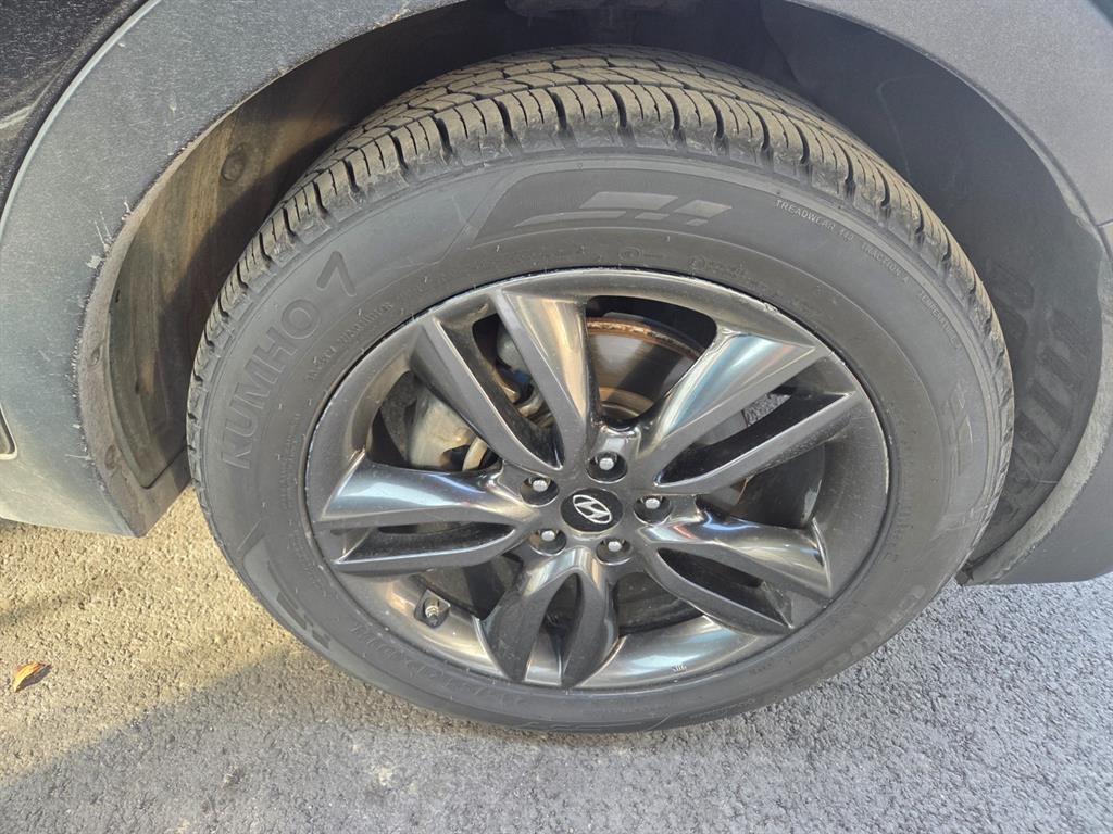 HYUNDAI Santa Fe - Vista 3