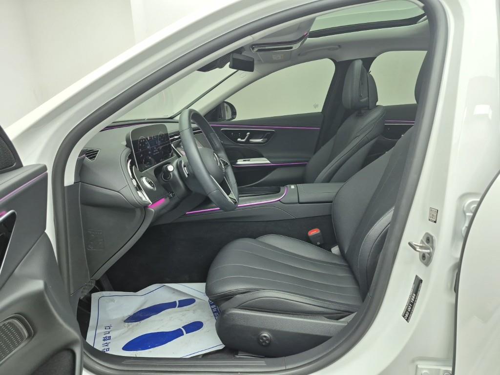 Mercedes Benz E class - Vista 11