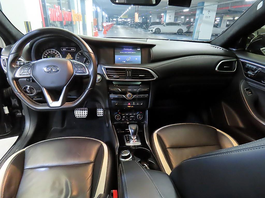 Infiniti Q - Vista 10