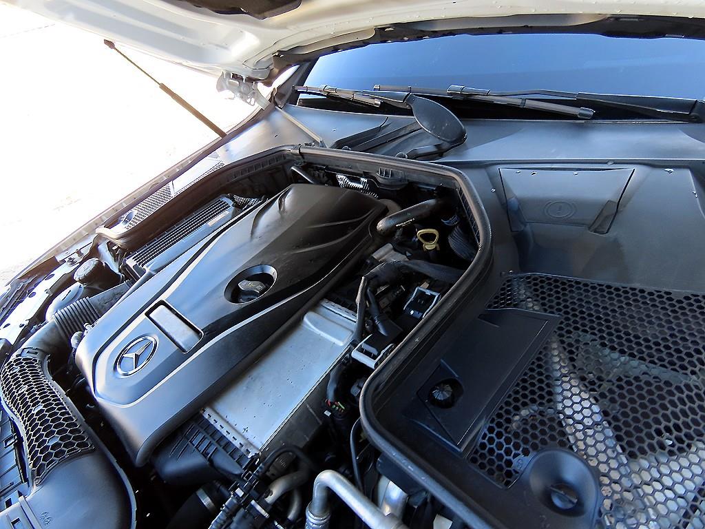 Mercedes Benz C Class 2017 Blanco - Importación desde Corea - HF Imports Iquique - Foto 19