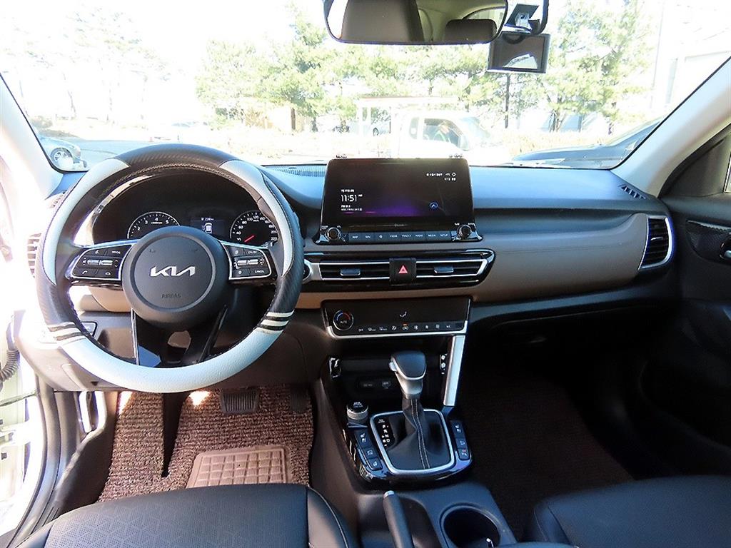 KIA Seltos - Vista 7