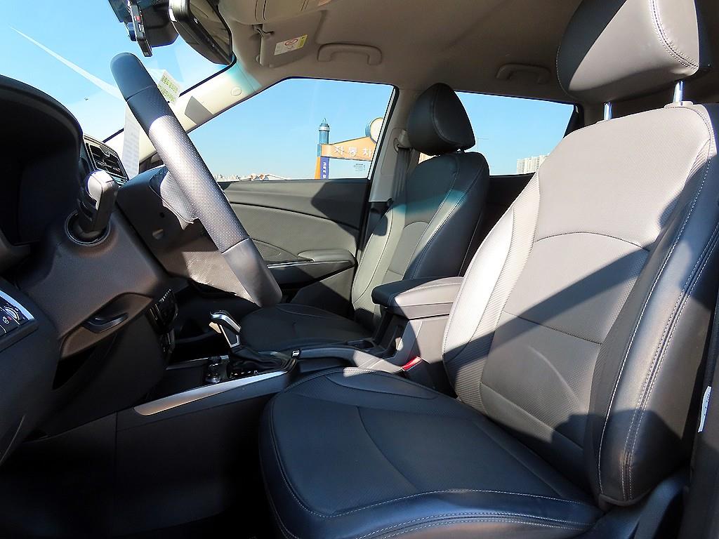 Ssangyong Tivoli - Vista 5