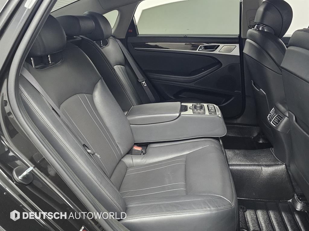 Genesis G80 - Vista 12