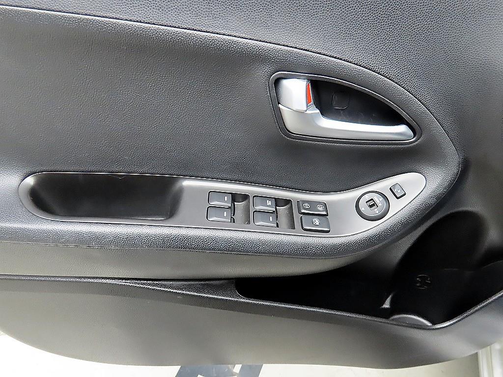 KIA Morning - Vista 11