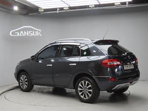 SAMSUNG QM5 - Vista 6