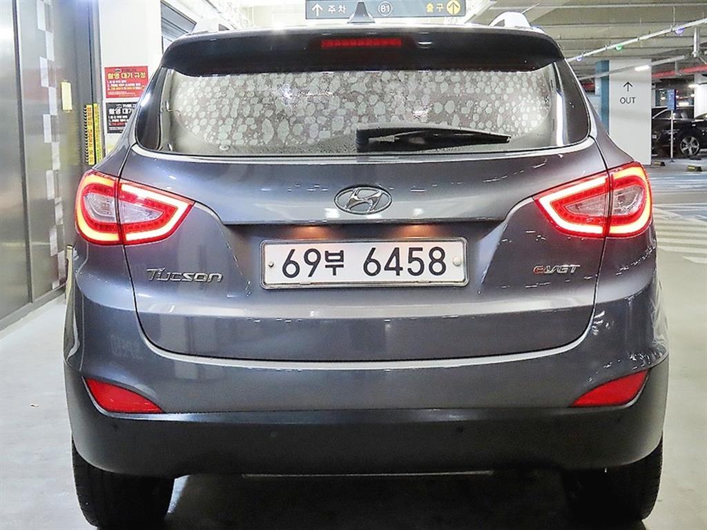 HYUNDAI Tucson - Vista 5