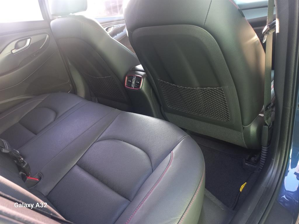 HYUNDAI i30 - Vista 7