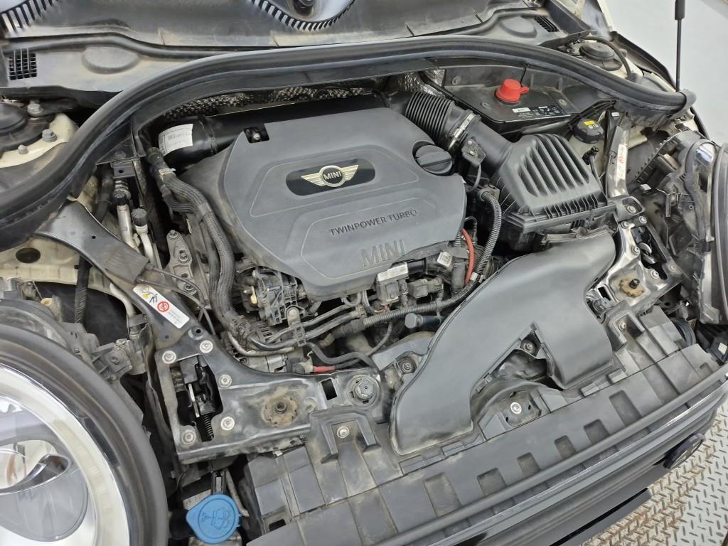 Mini Clubman - Vista 6