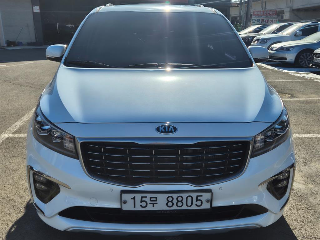 KIA Carnival - Vista 2