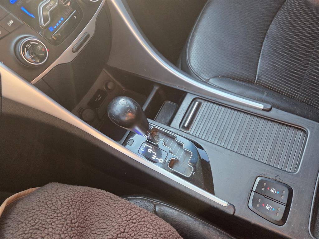 HYUNDAI Sonata - Vista 12