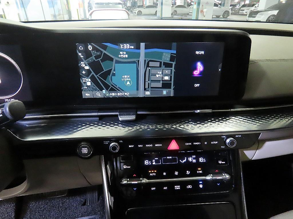 KIA Carnival - Vista 11