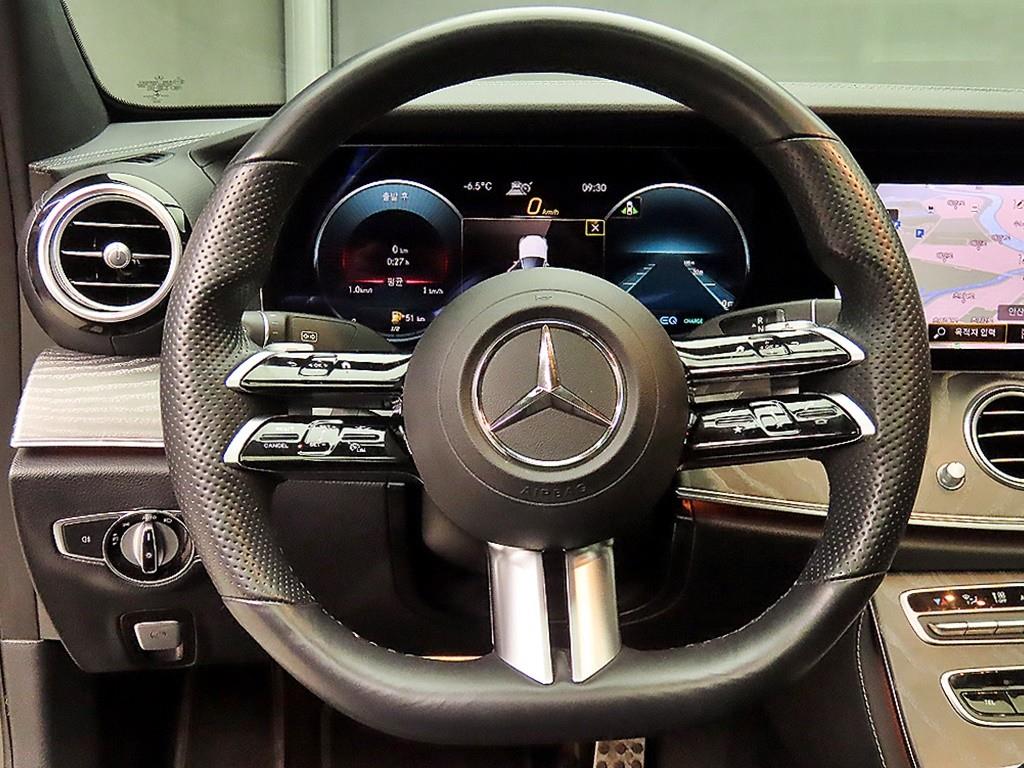 Mercedes Benz E class - Vista 9