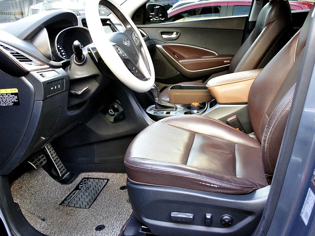 HYUNDAI Santa Fe - Vista 9