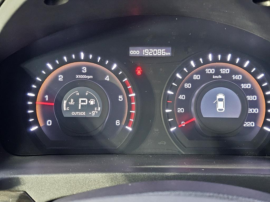 Ssangyong Korando - Vista 6