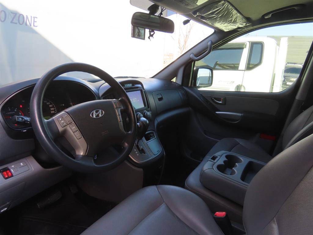 HYUNDAI Starex 2016 Plateado - Importación desde Corea - HF Imports Iquique - Foto 8