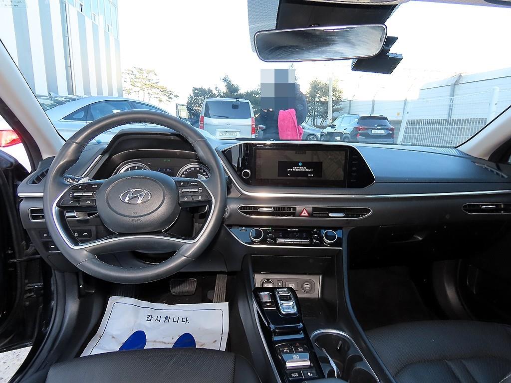 HYUNDAI Sonata - Vista 7